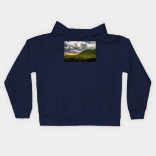 Sunset at Mount Elephant, Derrinalum, Victoria, Australia. Kids Hoodie